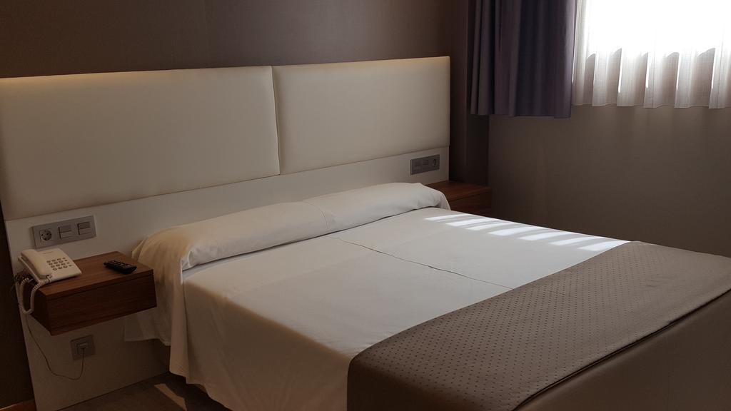 Hotel La Posada De Roces 기욘 외부 사진