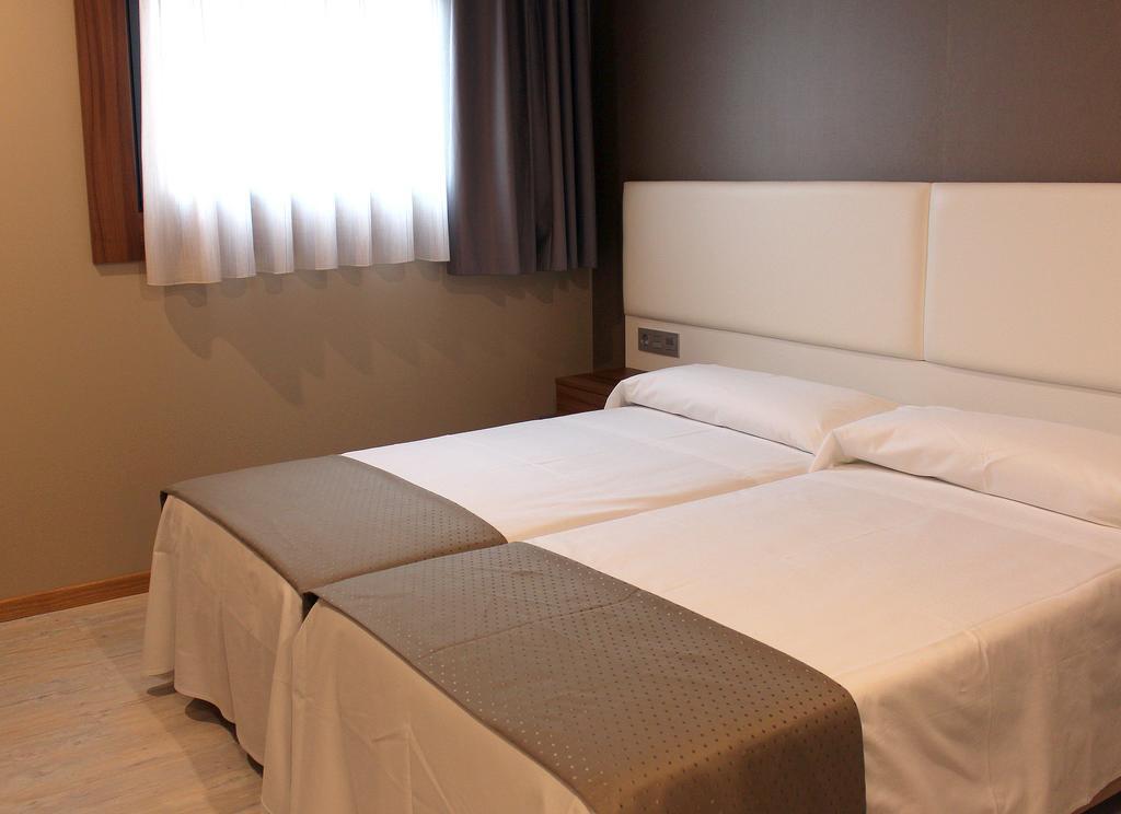 Hotel La Posada De Roces 기욘 외부 사진