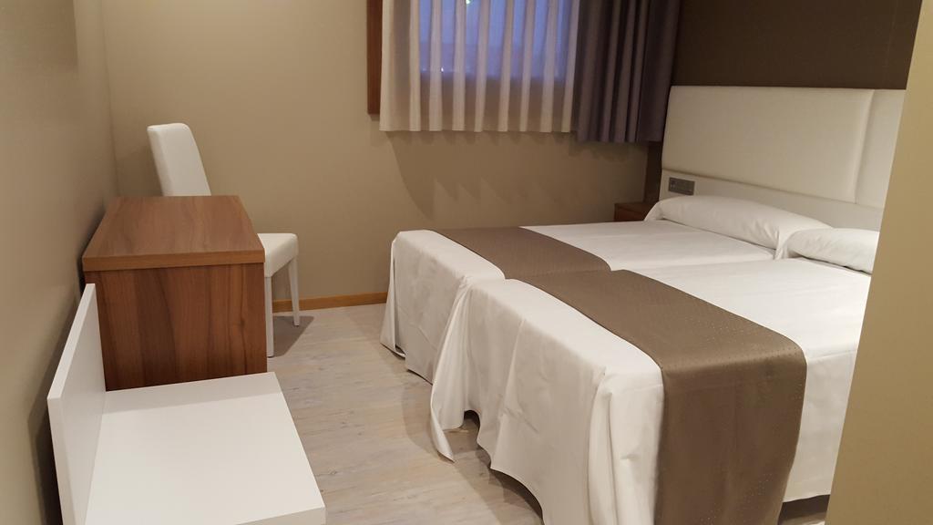 Hotel La Posada De Roces 기욘 외부 사진