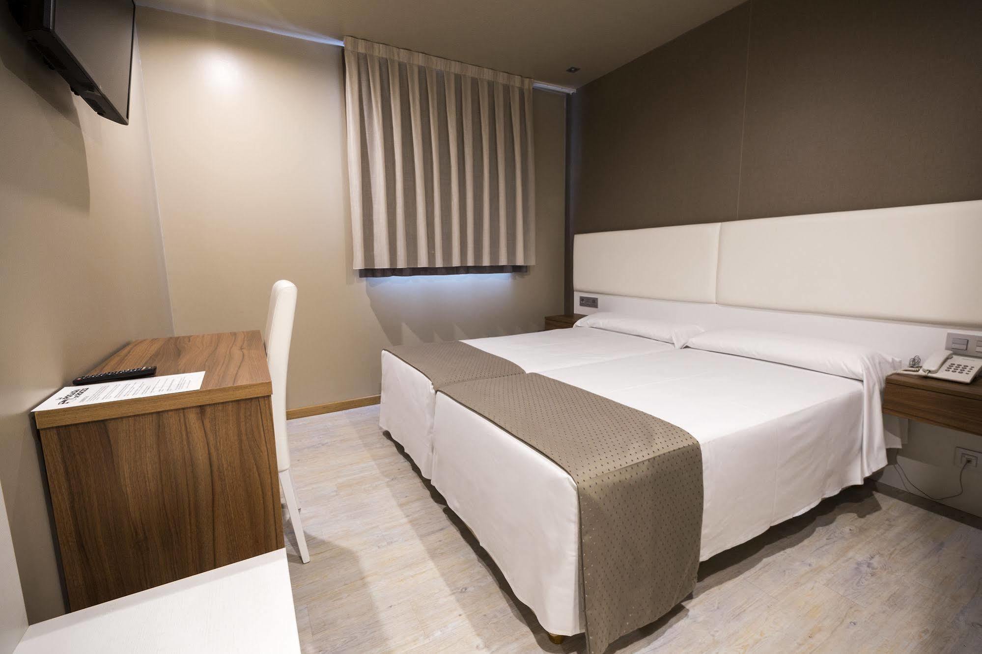 Hotel La Posada De Roces 기욘 외부 사진