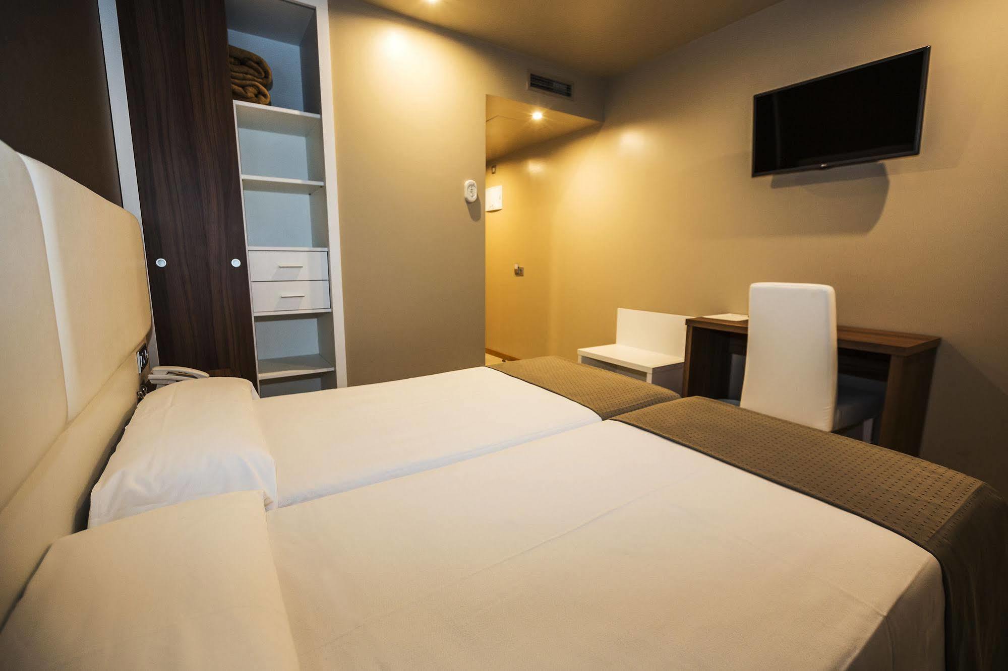 Hotel La Posada De Roces 기욘 외부 사진