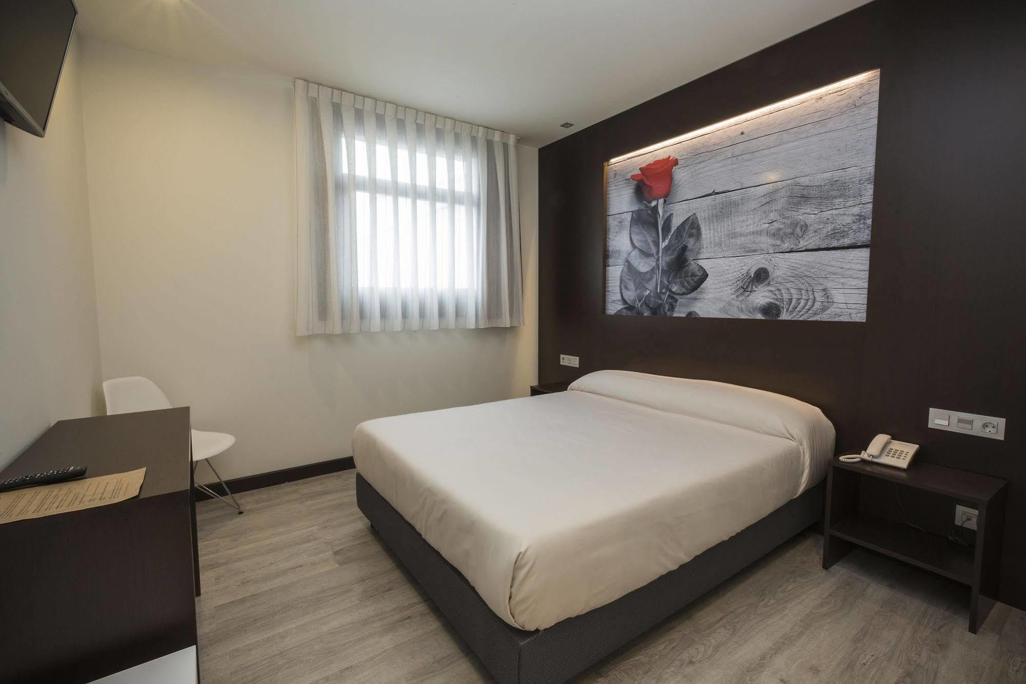 Hotel La Posada De Roces 기욘 외부 사진